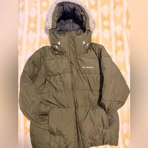 Women's Medium Columbia Puffer Green Jacket & Detachable Fur Hood
